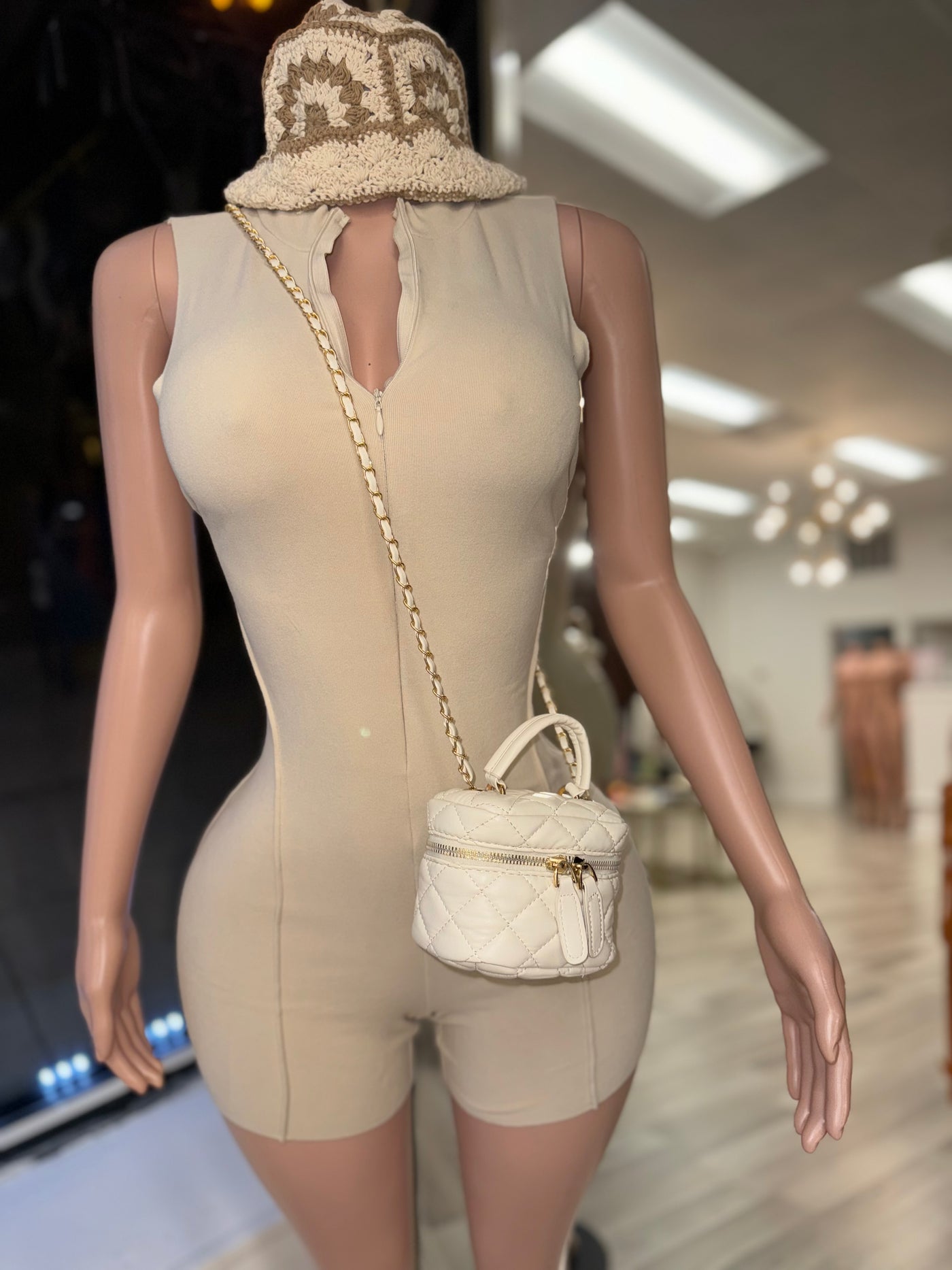 Cream purse